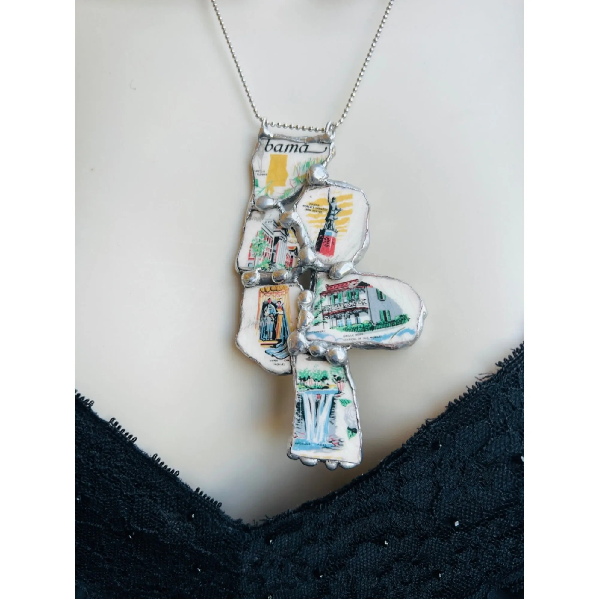 Alabama State Commemorative Icons Chards Pendant With Boho Metalwork